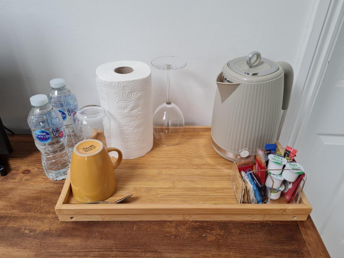 Stylish With Kitchenette * London Colney