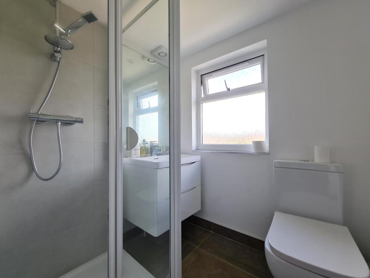 Stylish With Kitchenette Apartment