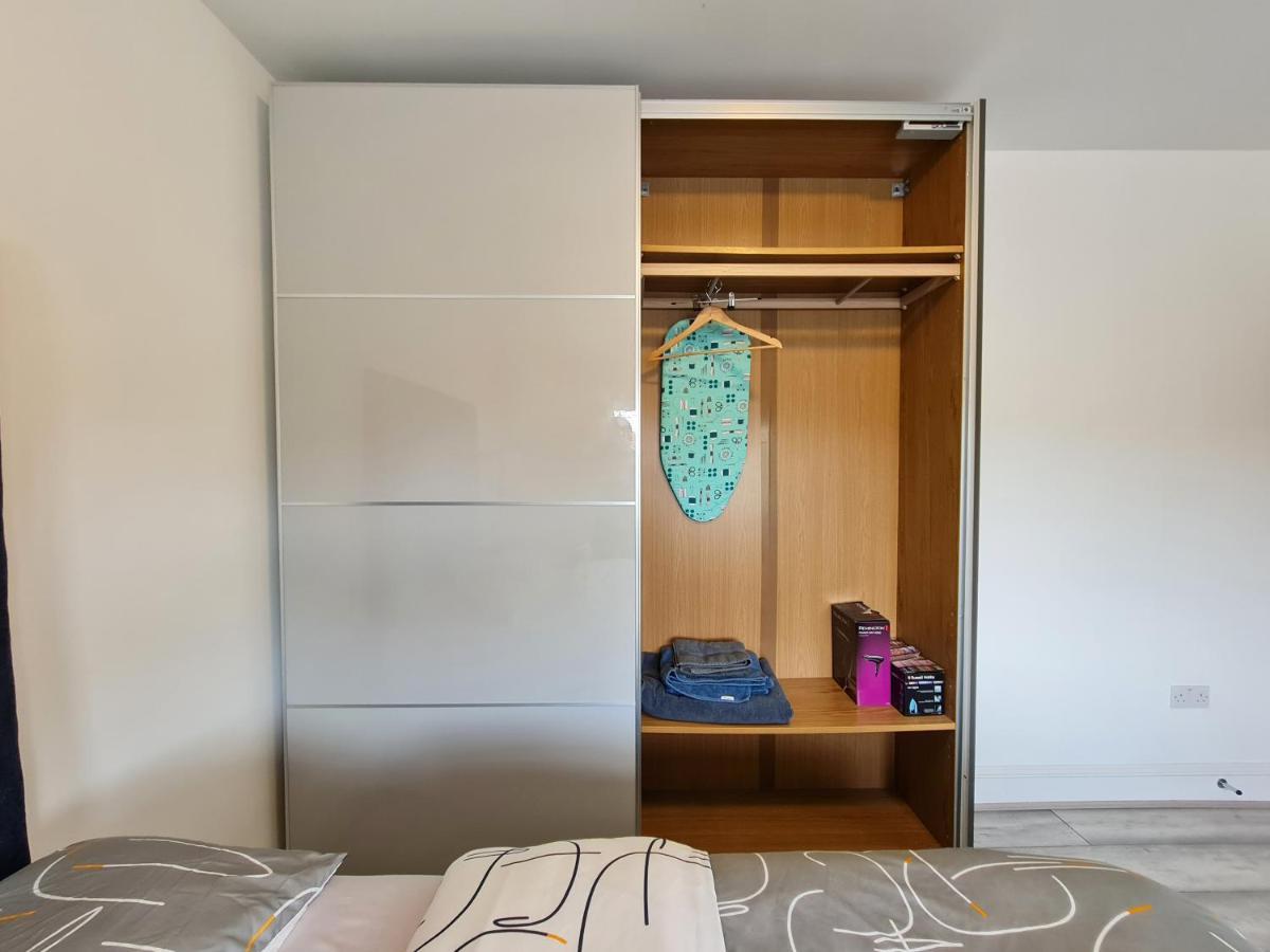 Stylish With Kitchenette Apartment