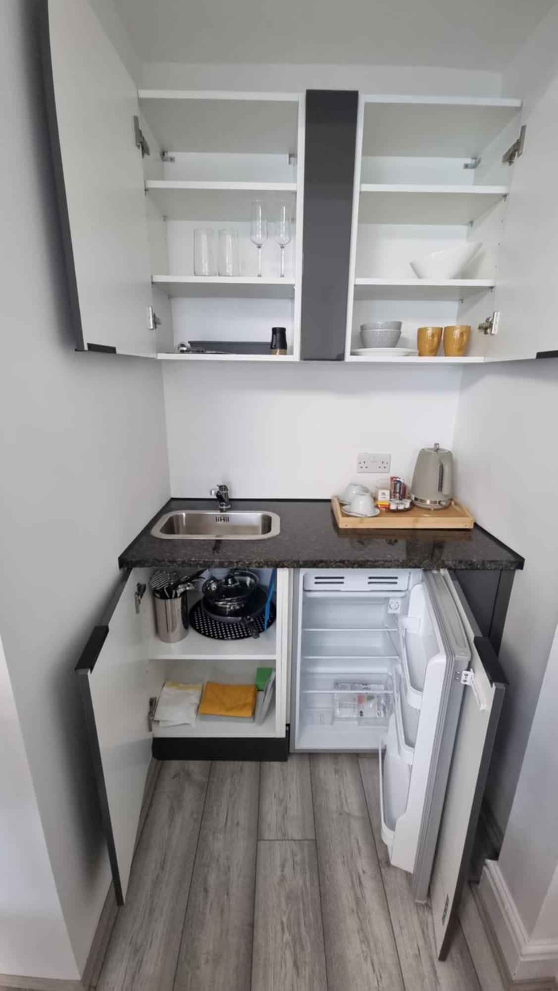 Apartment Stylish With Kitchenette
