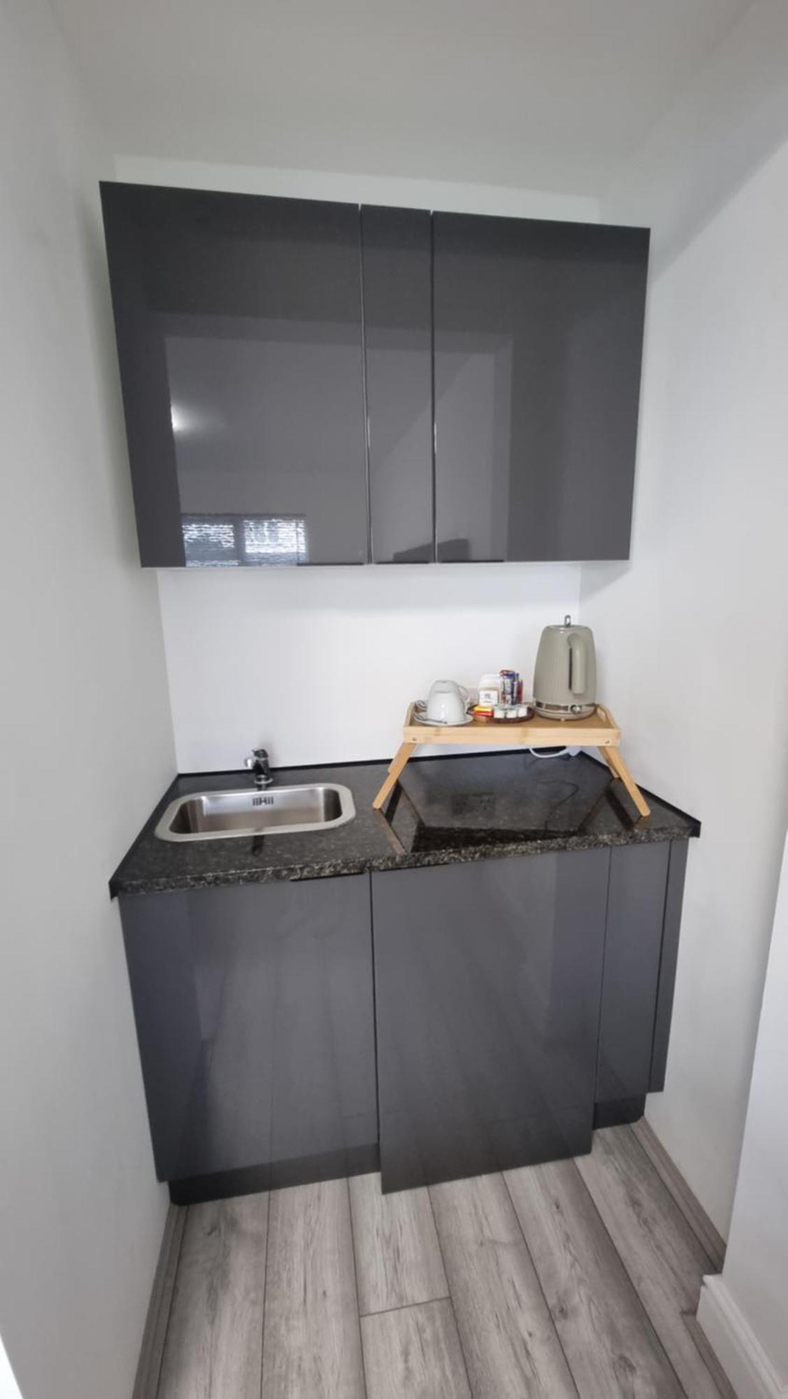 Stylish With Kitchenette Apartment
