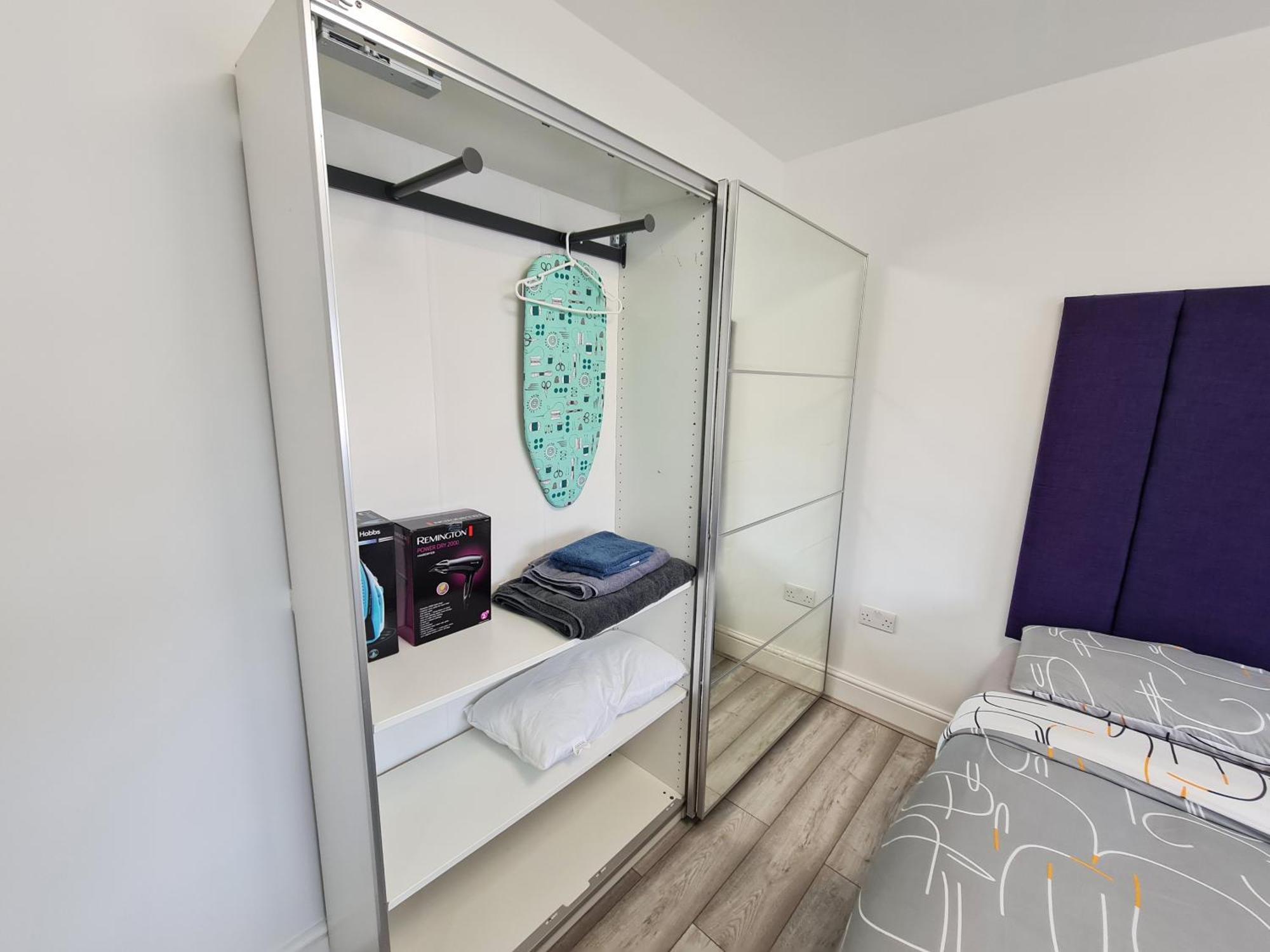 Stylish With Kitchenette *