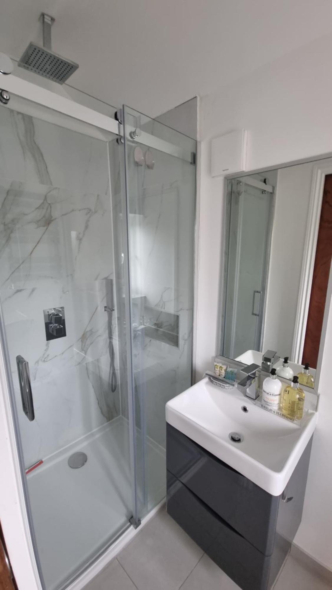 Apartment Stylish With Kitchenette London Colney