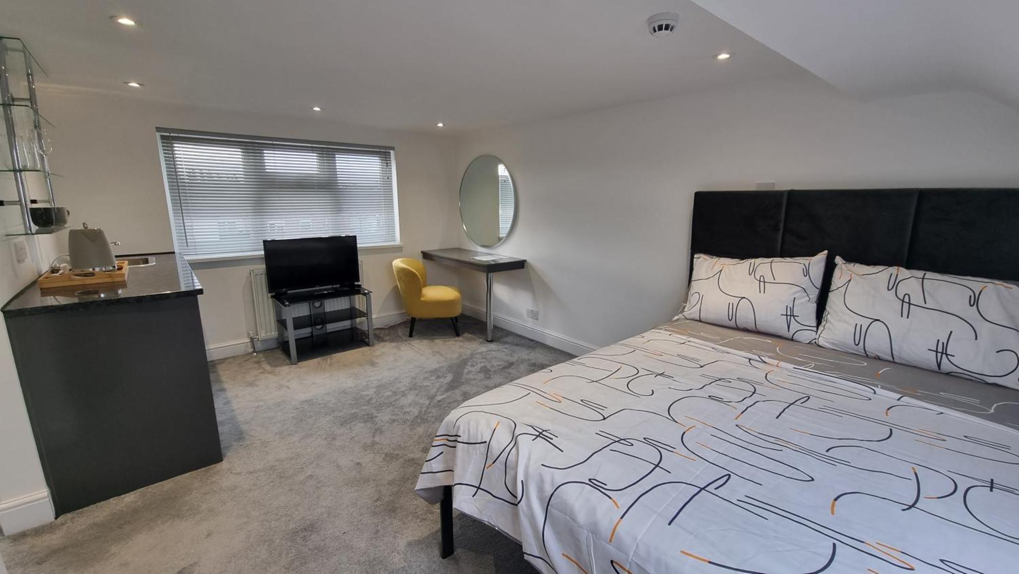 Stylish With Kitchenette London Colney